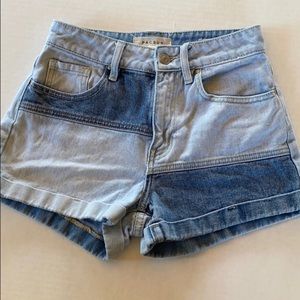 SOLD ON DEPOP PacSun Two Toned Shorts